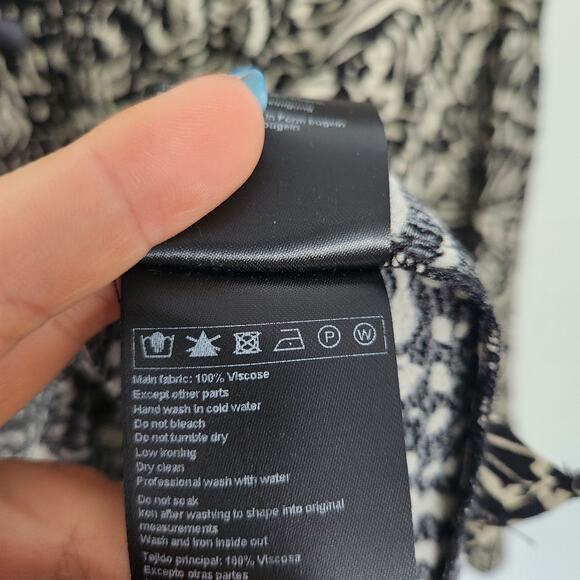 BA&SH‎ Blouse M Black & Tan Office Career Relaxed Fit Designer - Picture 7 of 9